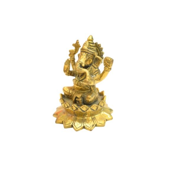 Ganesh Idol ( 867 gms)