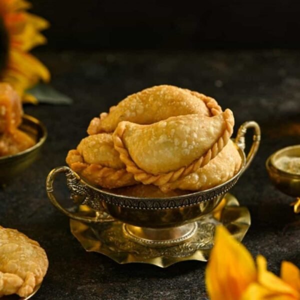 Kariyalu(kobbari+sugar)