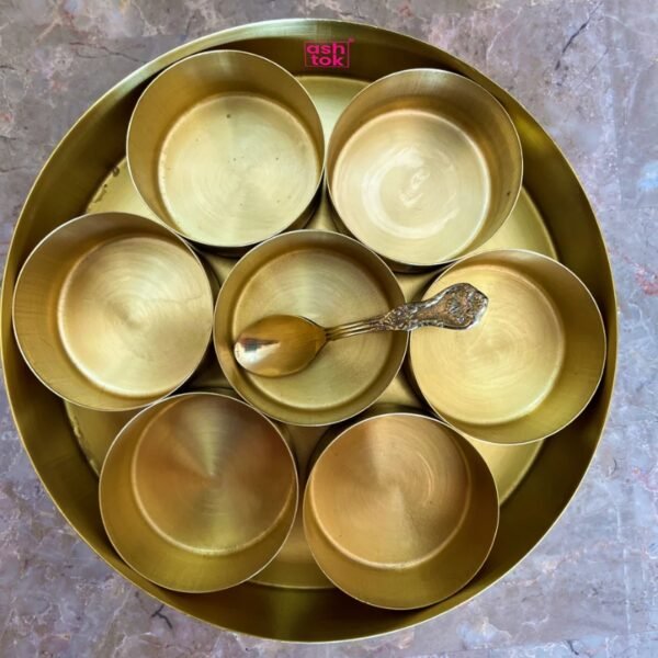 Brass Masala Box, Spice Container with 7 Compartments with Meenakari design on the Lid (Dia :- 7 Inch) Product Barcode: 51396 - Image 2