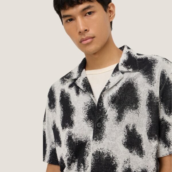 Nuon Black Abstract Design Relaxed-Fit Shirt - Image 2