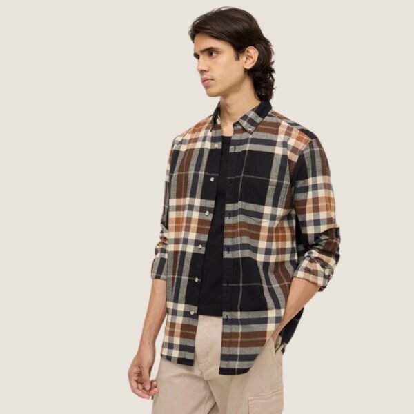 WES Casuals Multicolour Checkered Relaxed-Fit Cotton Shirt