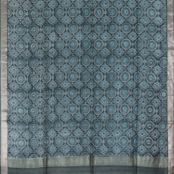 Linen Cream Embroidered Saree - Image 3