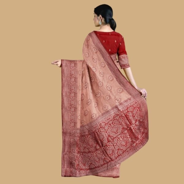 PEACH and MAROON FLORAL BUTTIS SILK Saree with BANARASI FANCY - Image 3