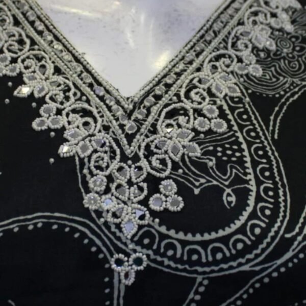 Black Threadswork Muslin Kurti Set - Image 2