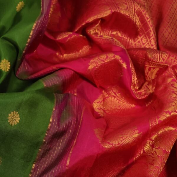 Pure gadwal silk saree sap green and pink with zari woven buttas and temple deisgn zari woven border - Image 3