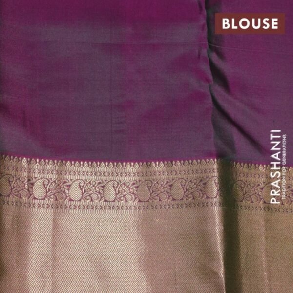 Pure kanchipuram silk saree green and dual shade of purple with allover zari weaves & buttas and long zari woven border - Image 4