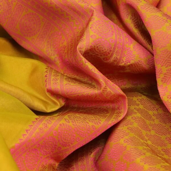 Pure kanchipuram silk saree mustard yellow and pink with plain body and thread woven border - Image 3