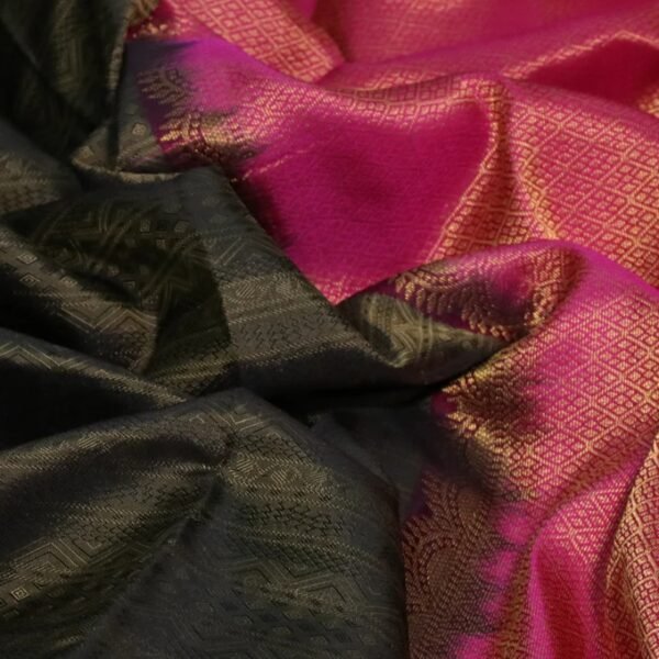 Pure kanchipuram silk saree sap green and pink with allover self emboss and zari woven border - Image 3