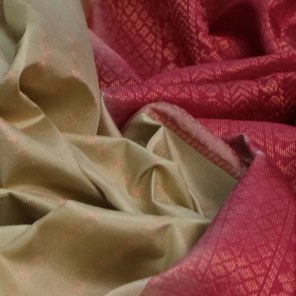 Pure soft silk saree beige and maroon shade with allover copper zari woven butta wevaes and ikat style border - Image 3
