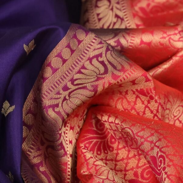 Pure soft silk saree blue and dual shade of pinkish orange with allover zari woven buttas and floral zari woven border - Image 3