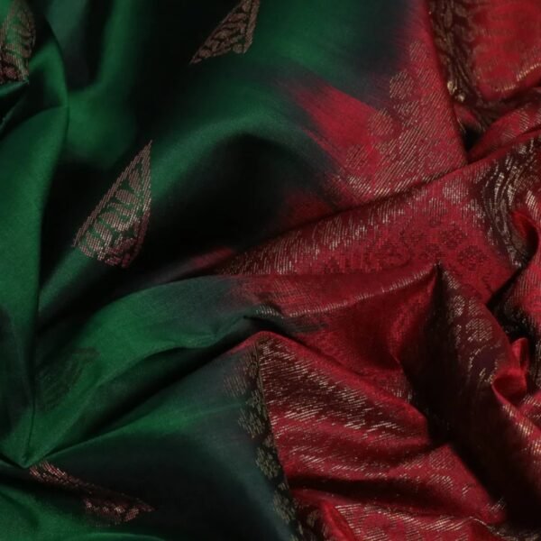 Pure soft silk saree green and maroon with zari woven buttas and zari woven border - Image 3