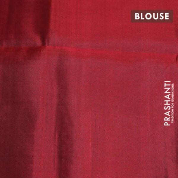 Pure soft silk saree green and maroon with zari woven buttas and zari woven border - Image 4