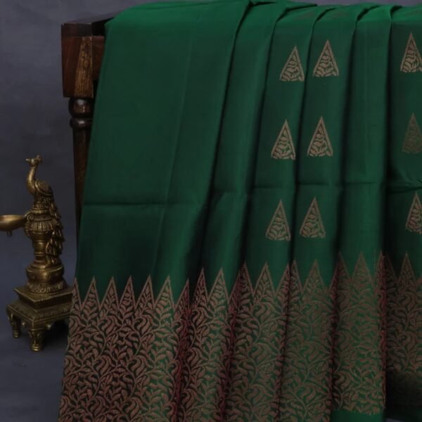 Pure soft silk saree green and maroon with zari woven buttas and zari woven border