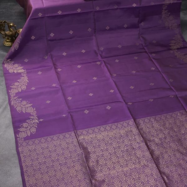 Pure soft silk saree pastel purple with zari woven buttas and zari woven border - Image 2